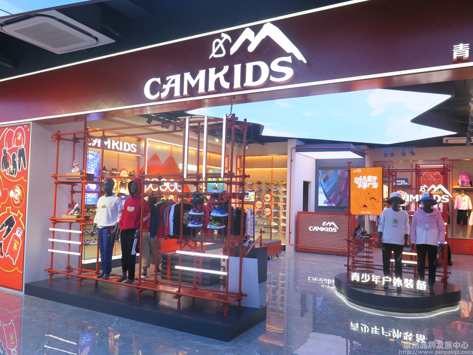 CAMKIDS举办2021年春夏新品订货会暨《大闹天宫》IP战略合作发布会